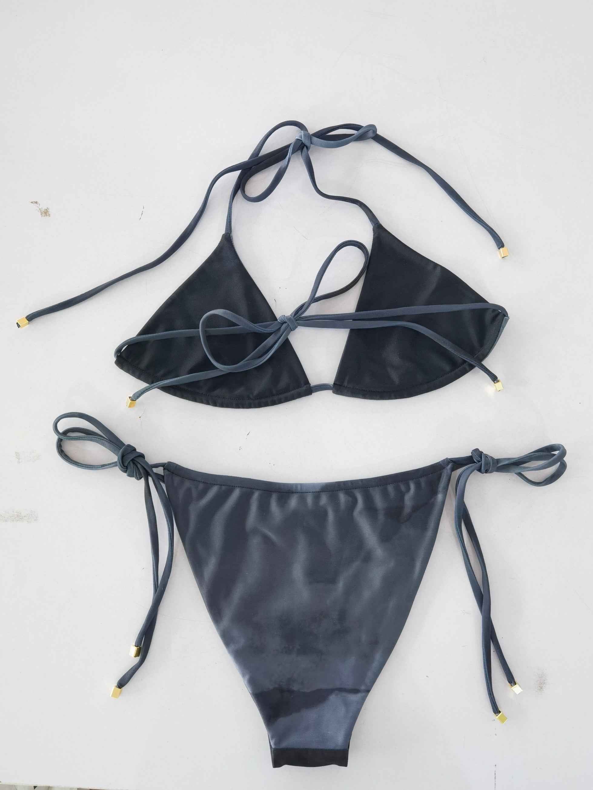 Kinder World graphic bikini top
