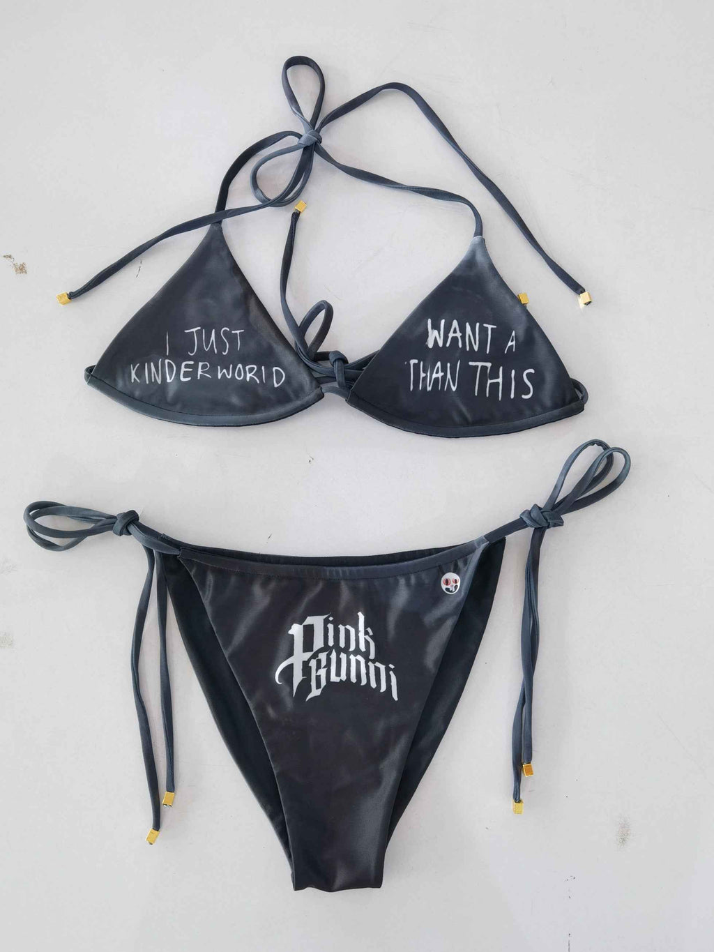 Kinder World graphic bikini top